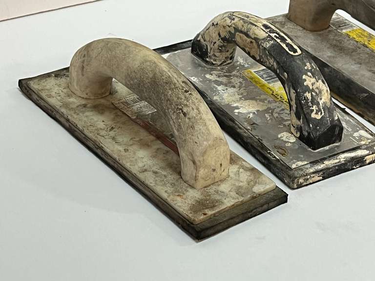 Grout floats, four pieces, see pictures for details.