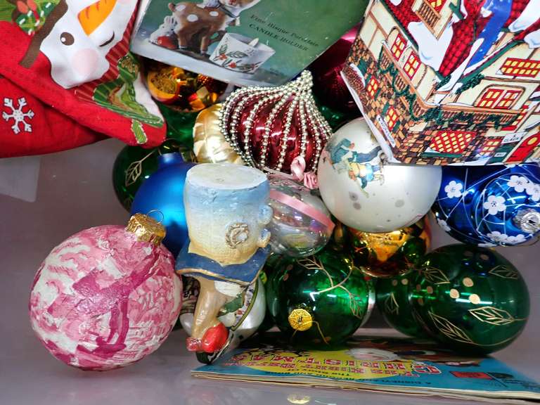 Vintage Christmas Ornaments and Decor