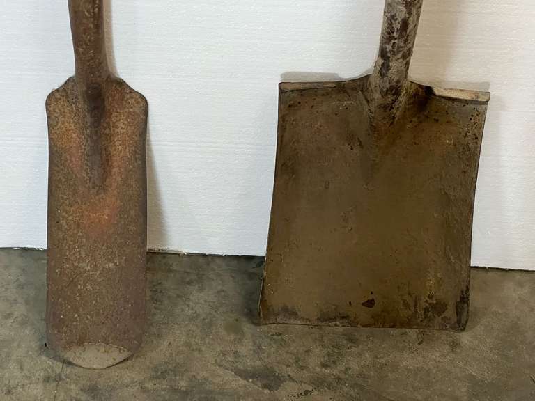 Shovels, includes a garden spade and a flat shovel, see pictures for details.