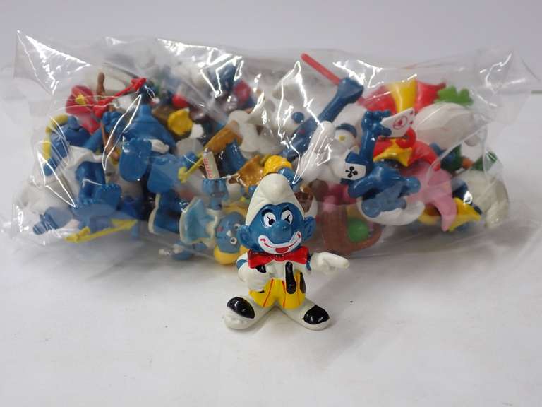 Vintage 70s & 80s Schleich Smurf Figurines