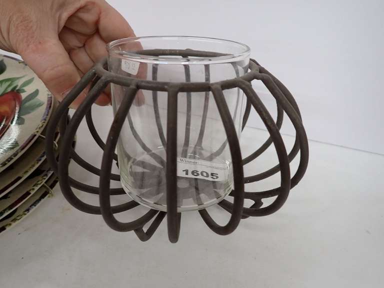 Sakura Oneida Sonoma Fruit Plates with Metal Candle Holder