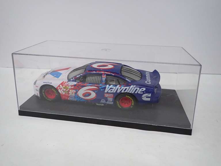 Mark Martin #6 Valvoline Diecast Car