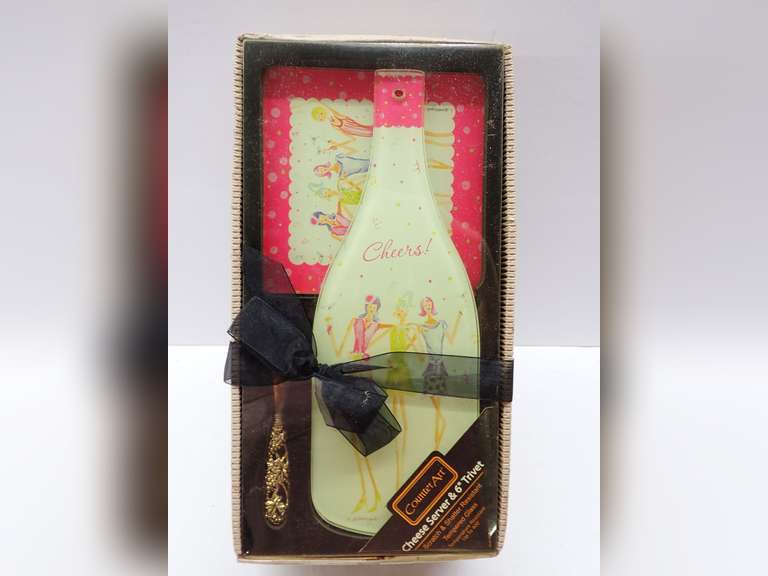 CounterArt Cheese Server and Trivet Set