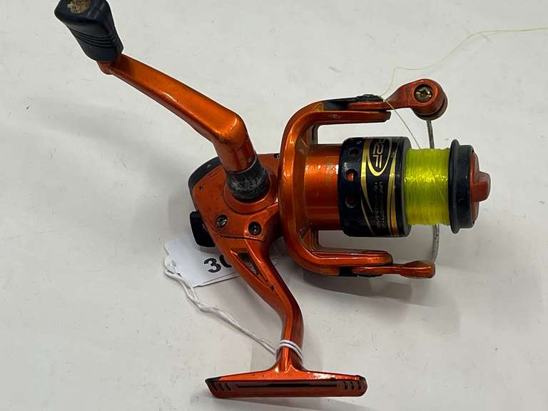 R2F open face reel, see pictures for details.
