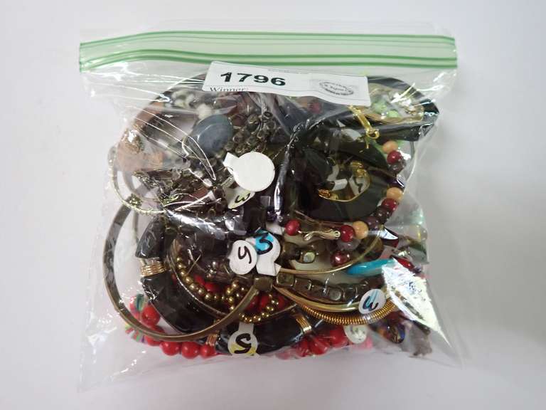 Assorted Fashion Jewelry