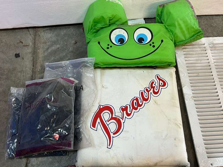Mystery lot of assorted household goods to include return vent cover, fasteners, alarm clock projector, floor register, and much more. See pictures for details.