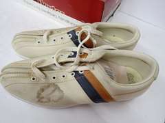 Various Vintage Shoes including Bowling Shoes - See photos for sizes.