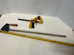 Metal bar clamp, also includes a small Dewalt trigger clamp, see pictures for details.