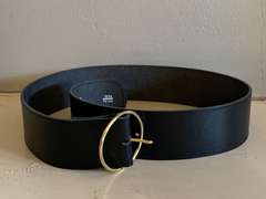 VINTAGE WIDE BLACK LEATHER BELT MADE IN ENGLAND - DINETTE