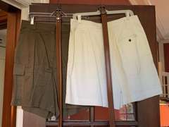 4 LADIES NICE SHORTS WITH BELTS - SIZE 12 - LIVING ROOM