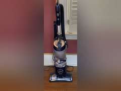 HOOVER REACT CANISTER VACUUM - LIVING ROOM