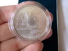 1990 UNCIRCULATED EISENHOWER SILVER $1 COIN