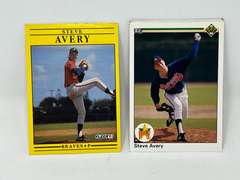 Fleer Braves sports card, Steve Avery, unsearched, two pieces, see pictures for details.