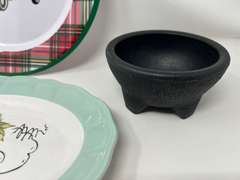 Assorted kitchen items to include a vintage Corona ironstone ware platter, restaurant style salsa bowl, vintage Bel-Terr brown glazed au gratin baking dishes, and plastic Christmas plate. Five pieces total, see pictures for detail details.