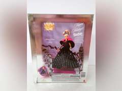 1998 Happy Holidays Barbie Doll