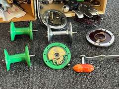 Assorted reel parts, see pictures for details.