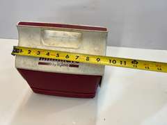 Igloo mini mate lunch cooler, see pictures for details.