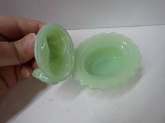 Mid Century Mosser Art Glass Jadeite Nesting Cat