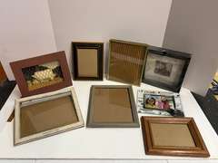 Assorted picture frames and home decor, approximately eight pieces, see pictures for details.
