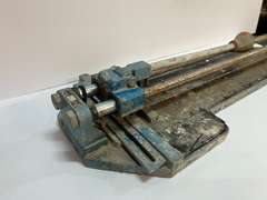 Japanese made super tile cutter, see pictures for details.