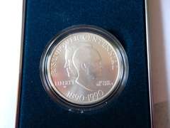 1990 UNCIRCULATED EISENHOWER SILVER $1 COIN