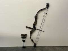Jennings compound bow, comes with quiver, see pictures for details.
