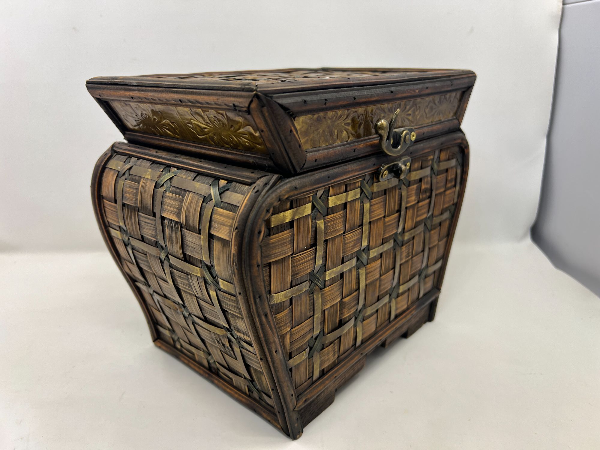 Lot image 3