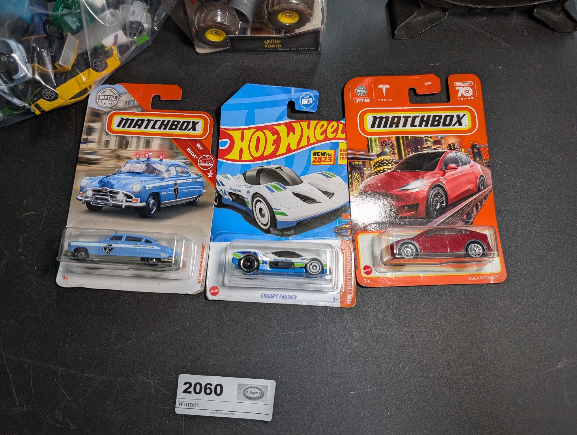 Lot image 2