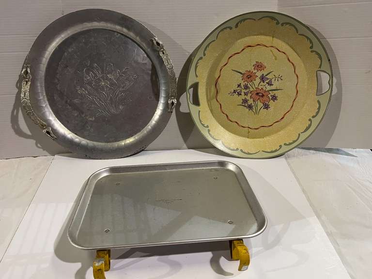 Vintage hammered aluminum serving tray with floral motif, vintage carhop tray, and a lovely painted metal tray with floral motif, see pictures for details. image