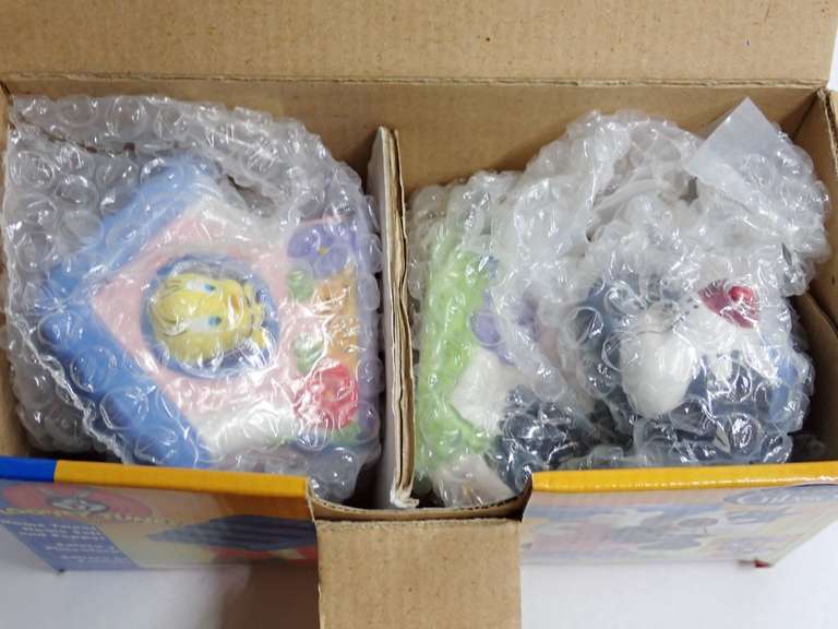 Looney Tunes Home Tweet Home Salt and Pepper Shaker Set by Gibson