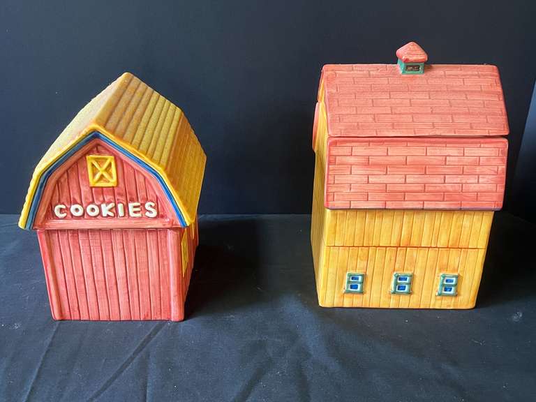 KIT… The Barnyard Collection cookie jars/canisters, set of two, see pictures for details. image