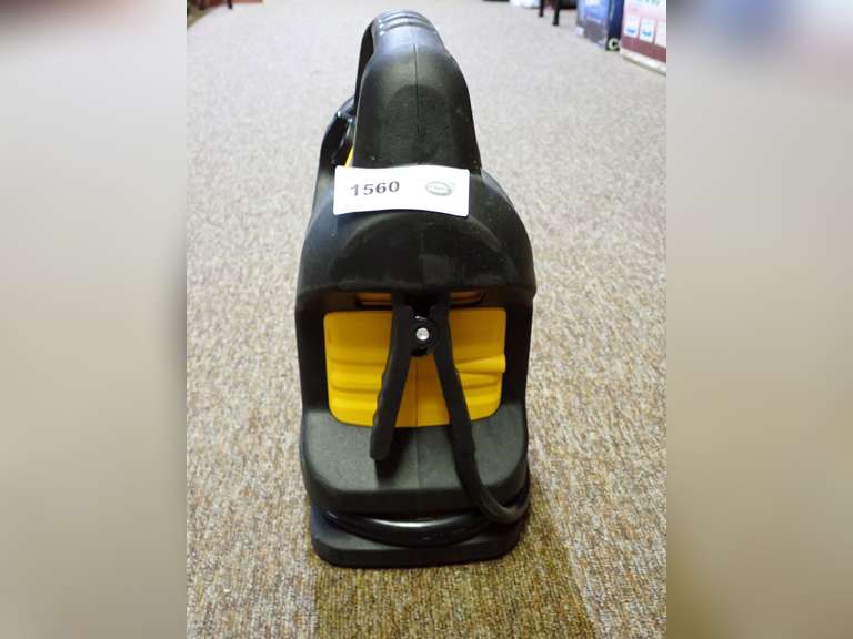 DeWalt 1400A 120 PSI Jump Starter