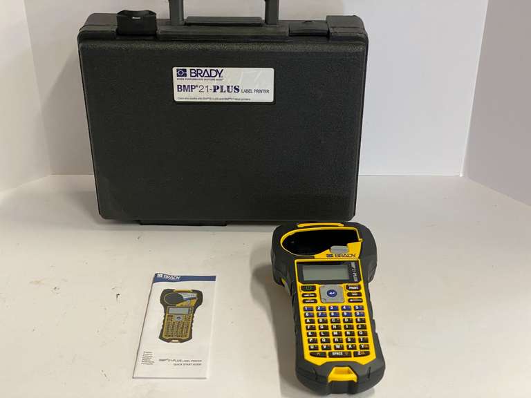 Brady BMP 21 – plus label printer, comes with storage/carrying case, working condition unknown, see pictures for details. image