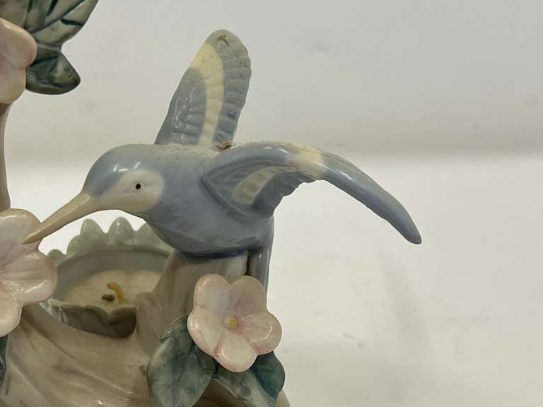 LR… Vintage hummingbird tea light figurine, see pictures for details.