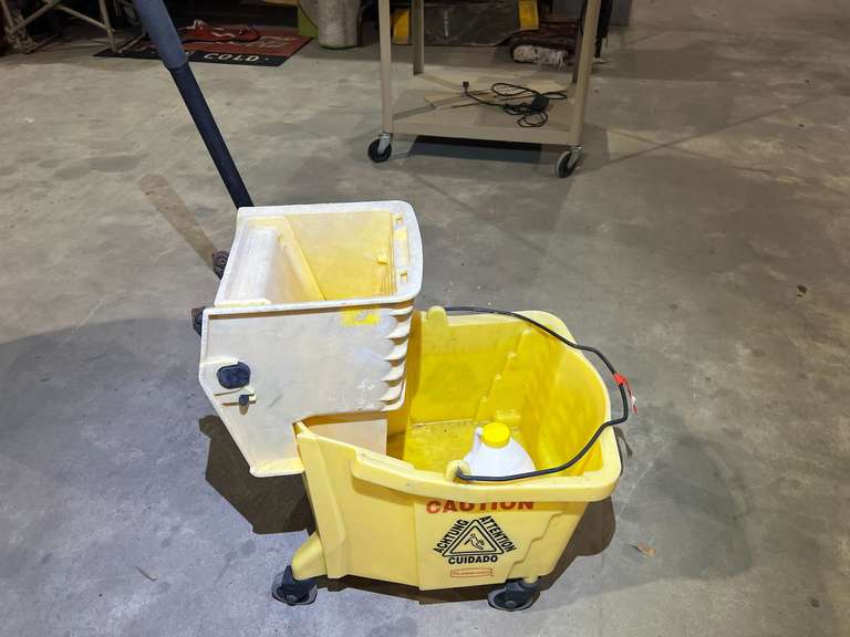 Industrial mop bucket, see pictures for details. image