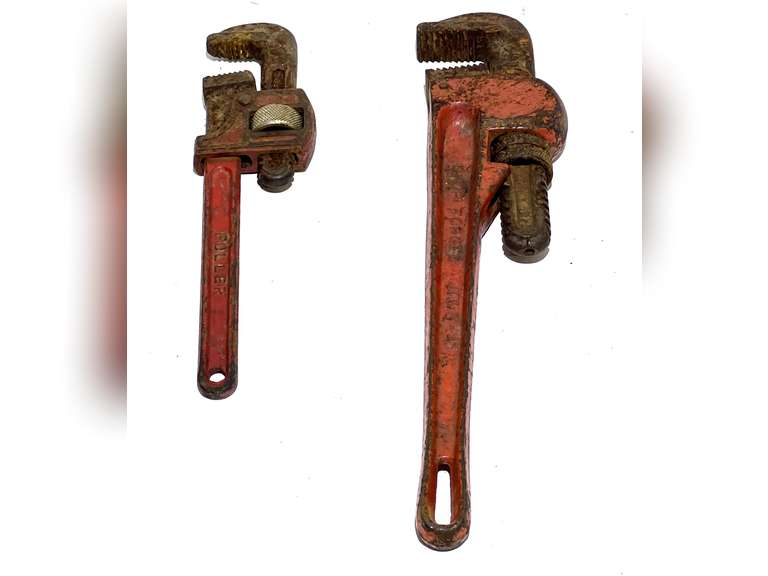 10” and 14” pipe wrenches, see pictures for details. image