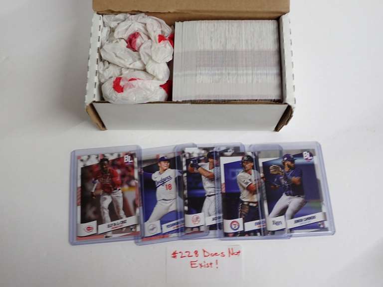 OPEN BOX UNSEARCHED BASEBALL CARDS - SEE ALL PHOTOS FOR CONTENT DESCRIPTION