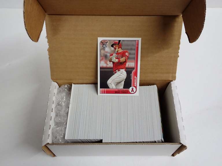 OPEN BOX UNSEARCHED BASEBALL CARDS - SEE ALL PHOTOS FOR CONTENT DESCRIPTION