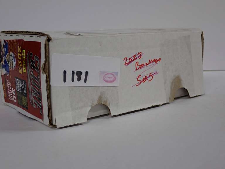 OPEN BOX UNSEARCHED FOOTBALL CARDS - SEE ALL PHOTOS FOR DESCRIPTION CONTENTS