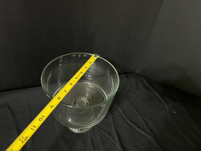 LR… Pedestal trifle bowl, see pictures for details.