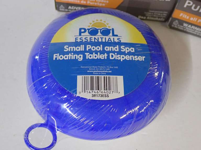 Intex PureSpa Headrests (3) and Pool Essentials Tablet Dispenser