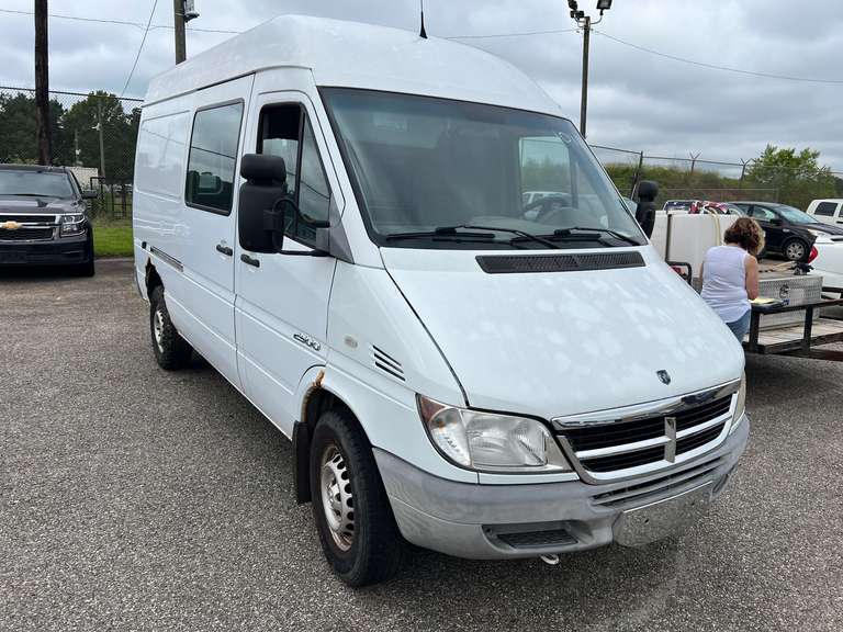 2004  SPRINTER (DODGE OR FREIGHTLINER)  Sprinter