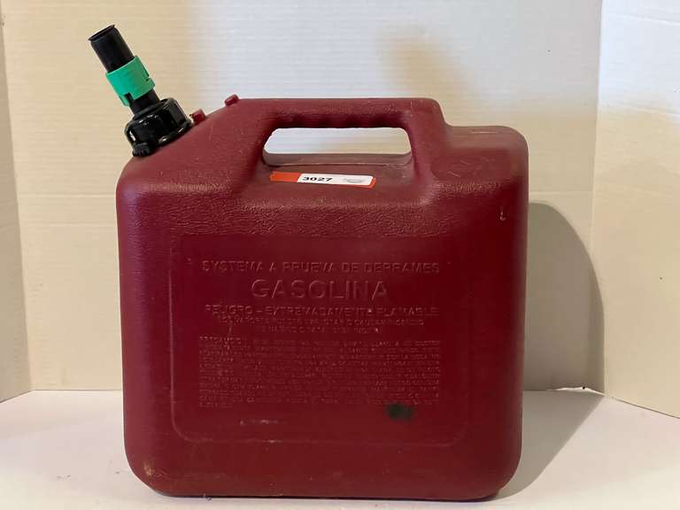 5 gallon gas can, see pictures for details. image