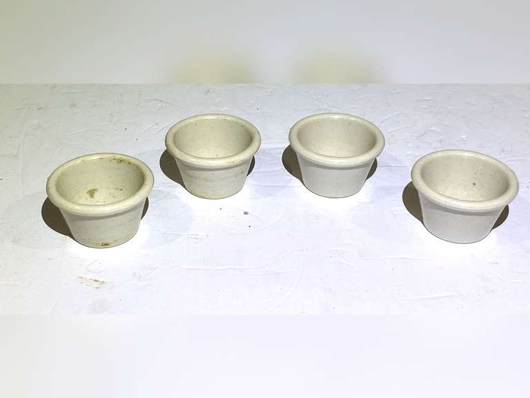 Small sauce cups, approximately 40+ pieces, see pictures for details. image