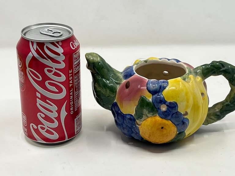 LR…Fitz and Floyd potpourri teapot, top is missing, see pictures for details.