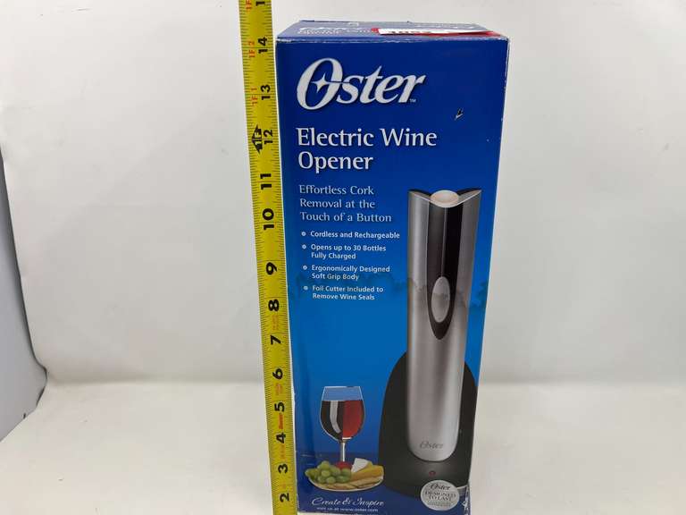 LR… Electric wine bottle opener, comes in original box, working condition unknown, see pictures for details.