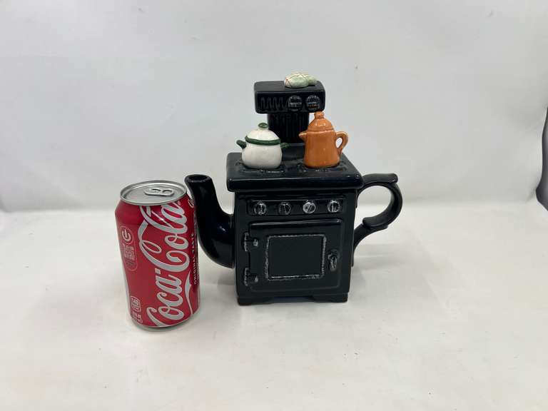 LR… Ceramic “stove” teapot, see pictures for details.