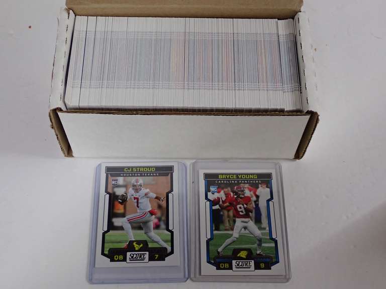 OPEN BOX UNSEARCHED FOOTBALL CARDS - SEE ALL PHOTOS FOR DESCRIPTION CONTENTS