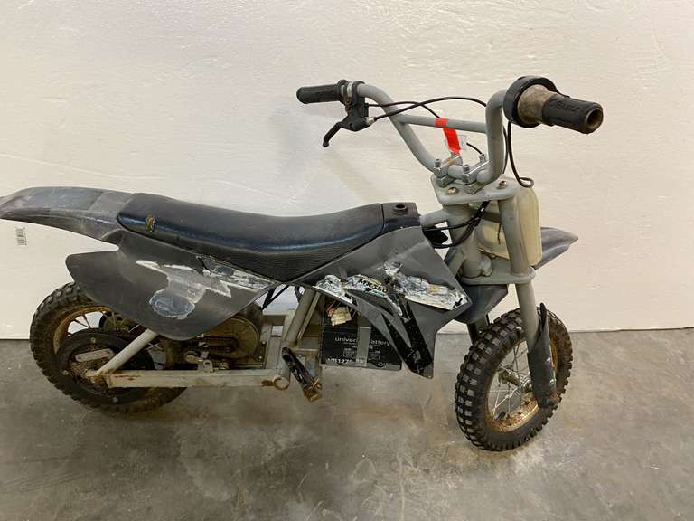 Razor MX 350 electric dirt bike, working condition unknown, see pictures for details. image
