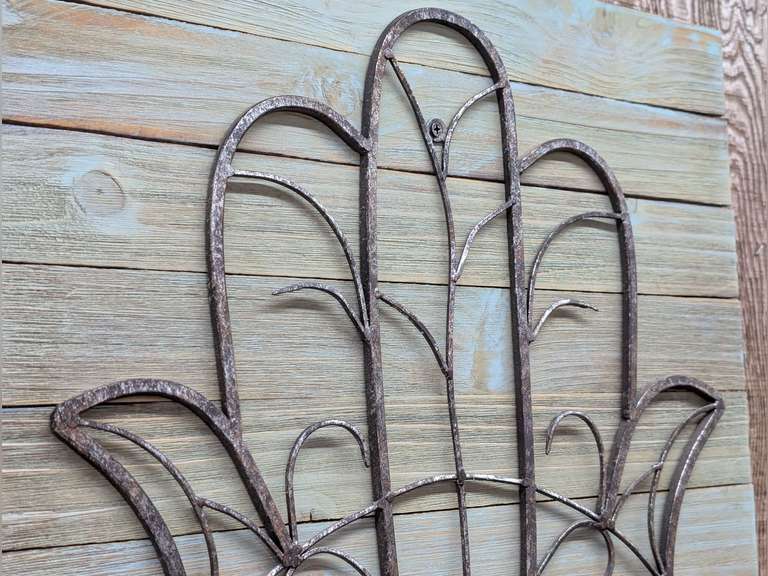 COUNTRY CHIC METAL ART ON WOOD BACKING